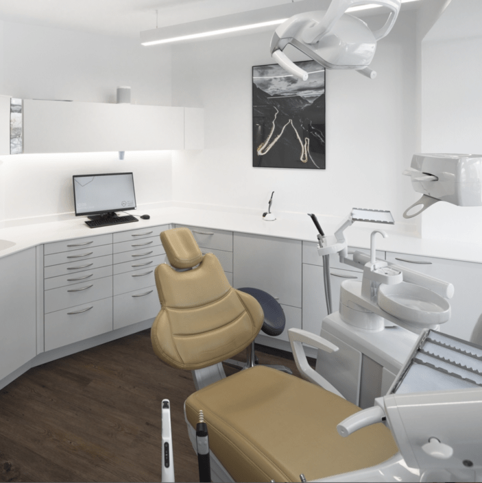 MeinZahnarzt-Tirol_Zahnarzt-Innsbruck_praxis_01 Zahnarztpraxis Innsbruck - Behandlungsraum | MeinZahnarzt Tirol